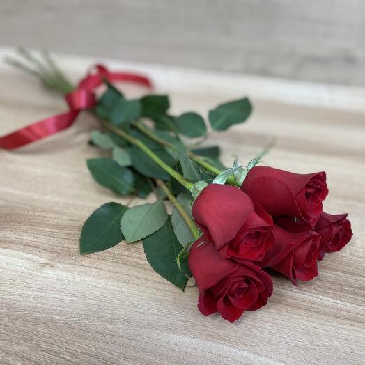 Ramo de rosas Escarlatas
