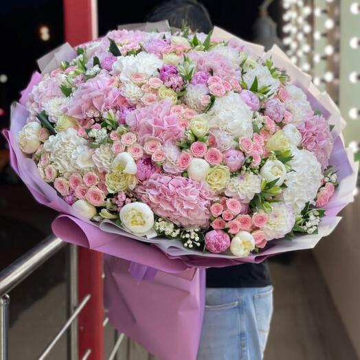 Lush bouquet
