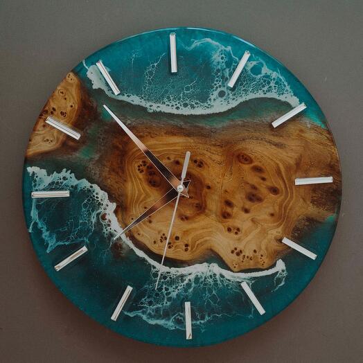 Reloj con el mar