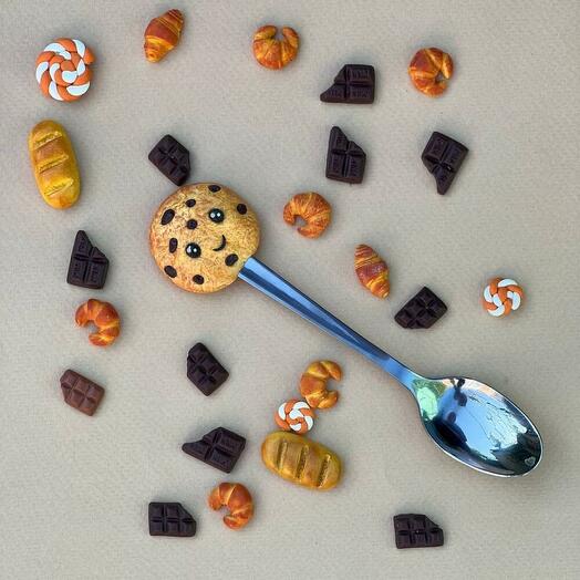 Ложка с печенькой