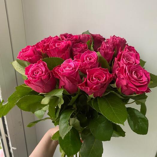 Rosas carmesí