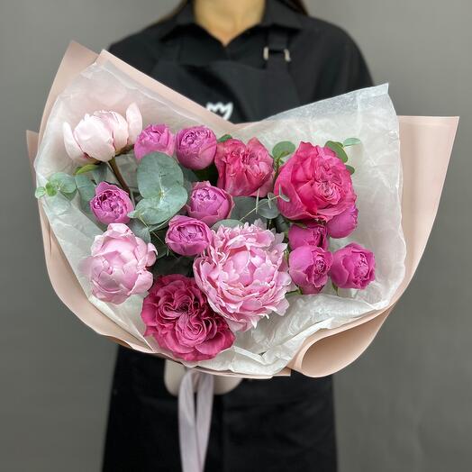 FM bouquet 8 of peonies and roses