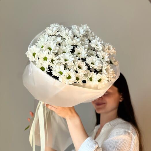 Monobucket made of bush chrysanthemum 🤍