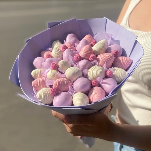 Букет из клубники в шоколаде, нежный 💞💜