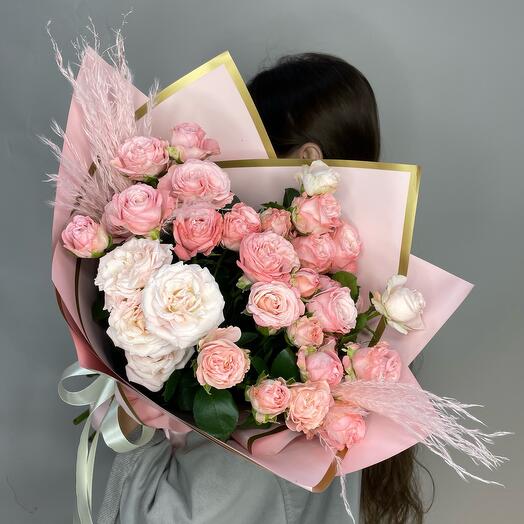 Bouquet of bush roses