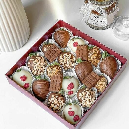 Клубничный бокс  "Капучино"