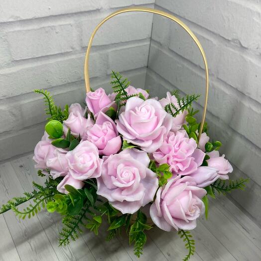 Корзина роз из мыла