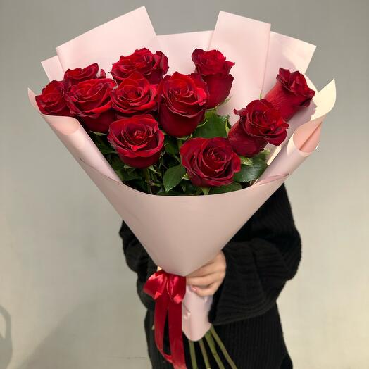Красные розы🌹11 шт