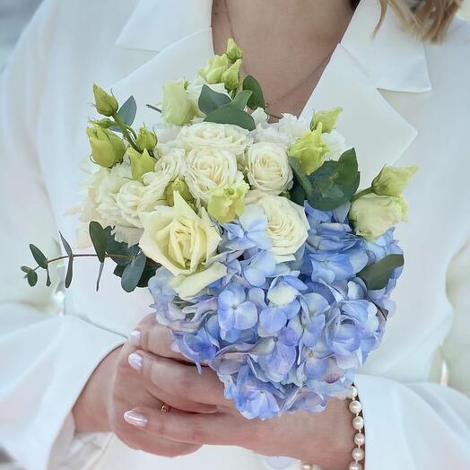 Букет невесты голубой