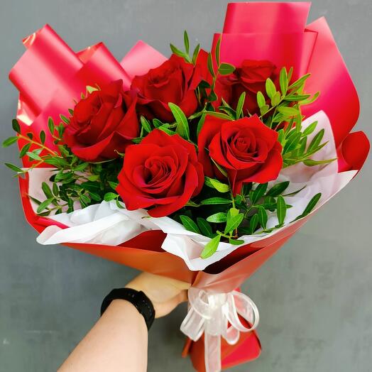 Ramo de 5 rosas Explorer