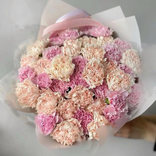 Облако из диантусов в розово-персиковых оттенках 🌸