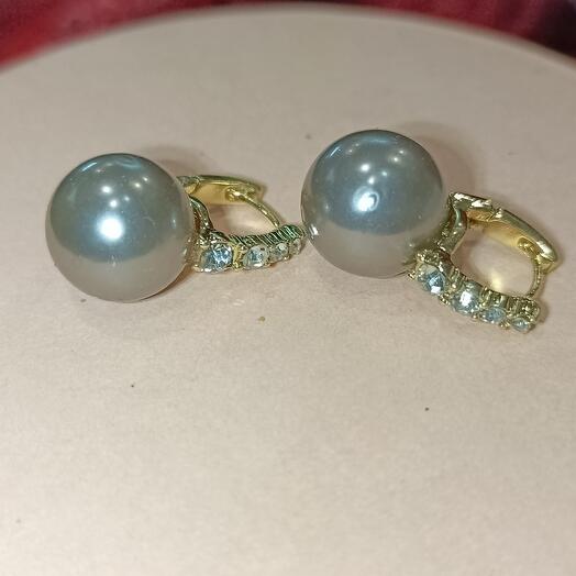 Серьги с искусственным жемчугом