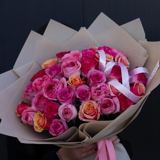 33 розы микс