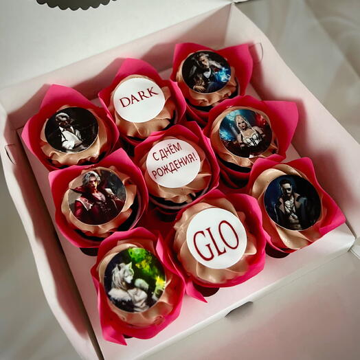 Набор из 9 капкейков с декором на день рождения