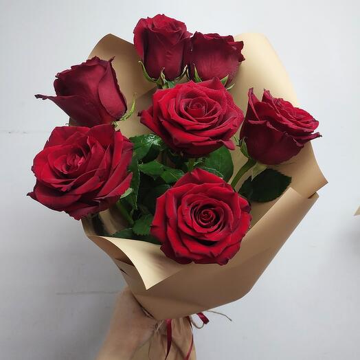 Bouquet of 7 red roses