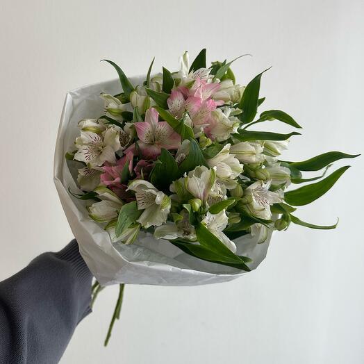 Bouquet of white and pink alstroemeria