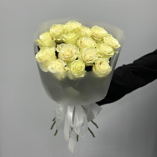 Букет из 15 белых роз