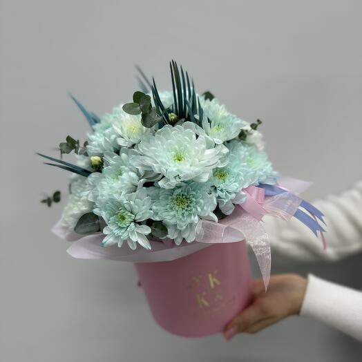 Composition with chrysanthemum