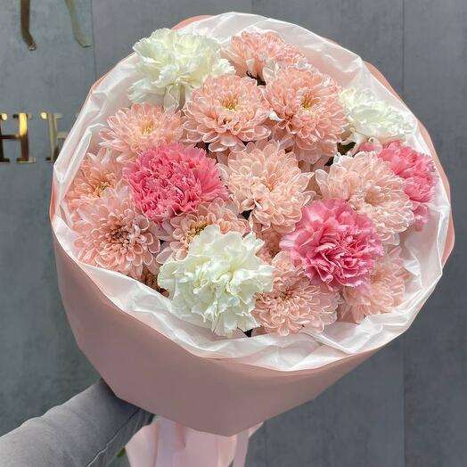 Chrysanthemums with dianthus