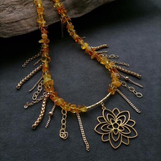Колье "Харизма" из янтаря