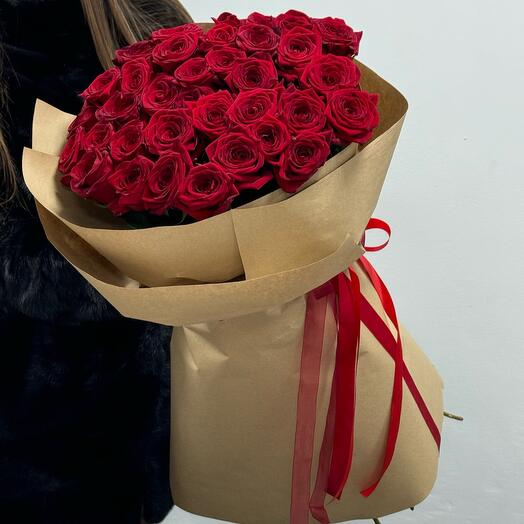 33 розы в крафт♥️