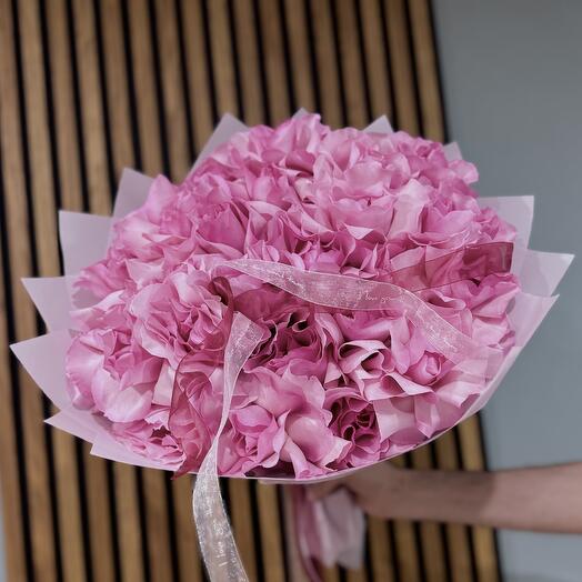 25 pink French roses