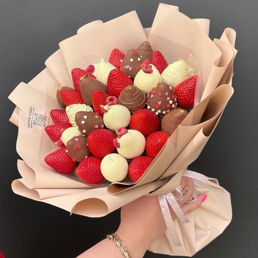 Букет с клубникой в бельгийском шоколаде🍓♥️