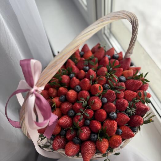 Букет из ягод, корзина ягодная ,букет ягодный;маме,подруге,жене, сестре,бабушке; подарок