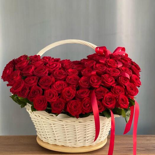 Композиция из 251 розы в корзине