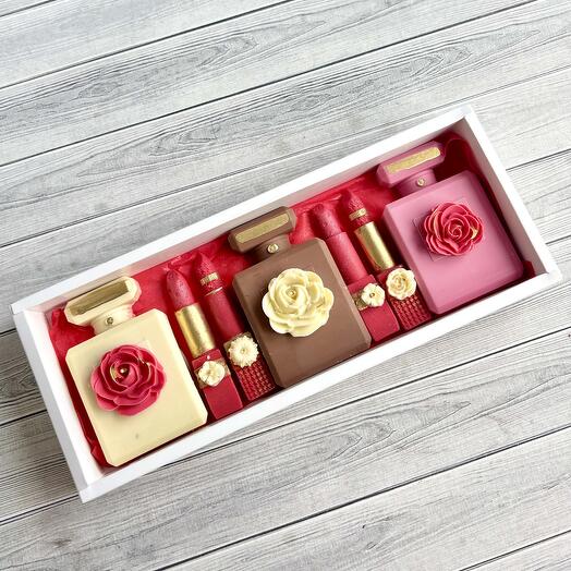 Сладкий подарок духи  из шоколада с дубайской начинкой