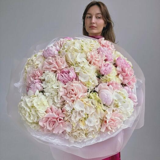 ББольшой букет с пионами и гортензиями "FEELINGS"