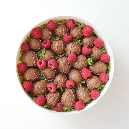 Клубника в шоколаде набор Red box 🍓🍫🍬🍭☕️🦋🦄🎁🎊