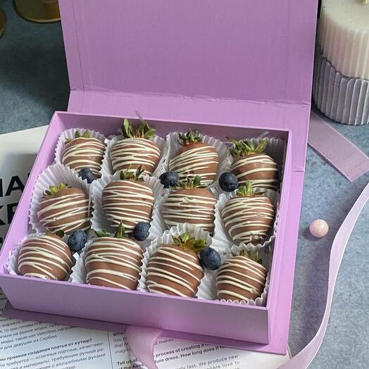 Подарочный набор Клубника в шоколаде Подарок близким Лаванда (12-15 ягод🍓)