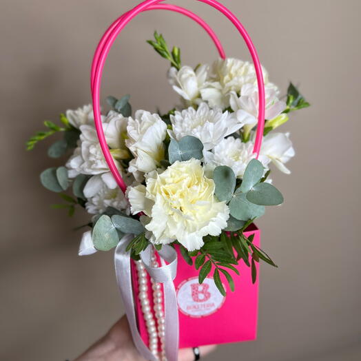 Сумочка с жемчугом