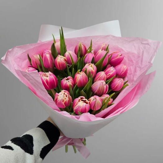 Букет из 25 пионовидных тюльпанов