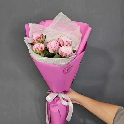Bouquet of 5 peonies