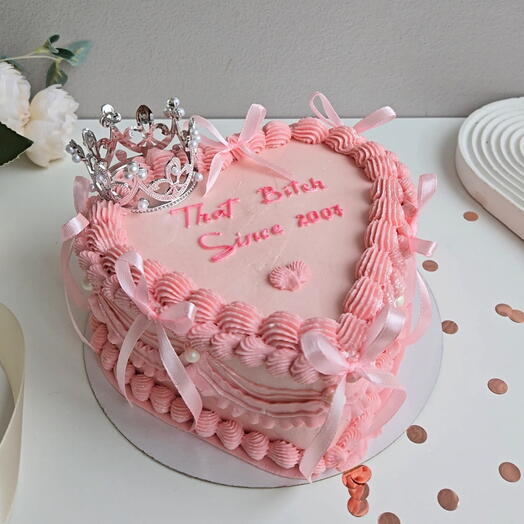 Торт сердце с короной Ваша надпись