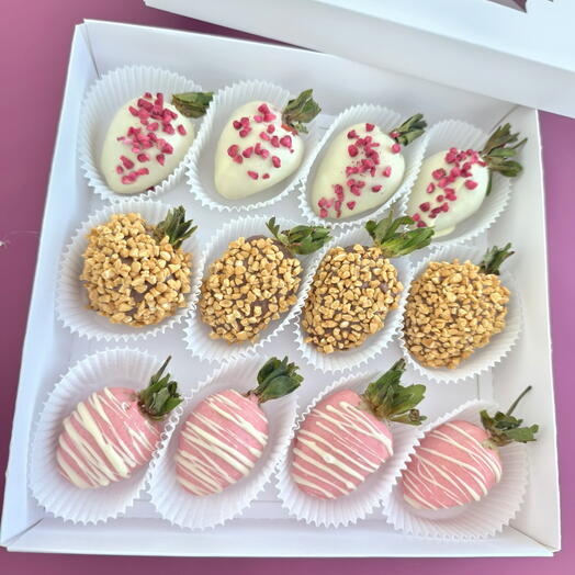 Клубника 🍓🍫