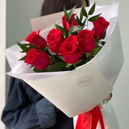 Роза красная  из 7 шт