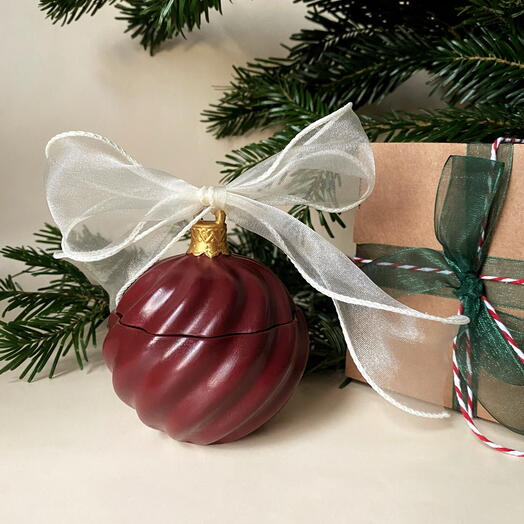 Новогодняя свеча елочный шар, подарочная коробка, открытка