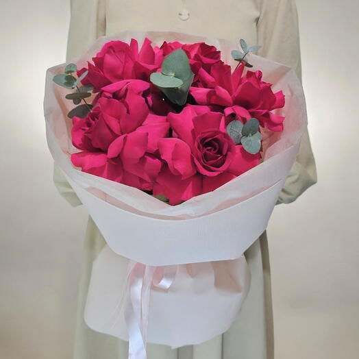 Букет из малиновых французских роз les fleur (В0032)