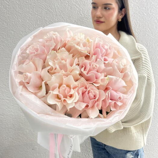 Облако нежности 🌸 моно букет из 11 розовых французских роз