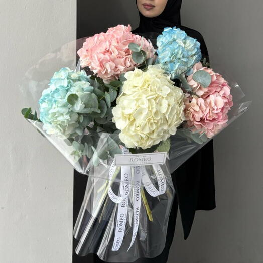 Букет из 5шт гортензии микс