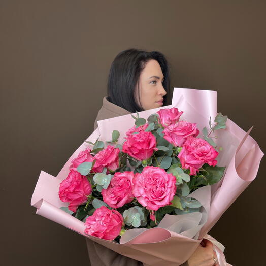 Букет из пионовидных роз