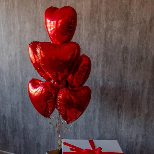 Сердца с подарочной коробкой