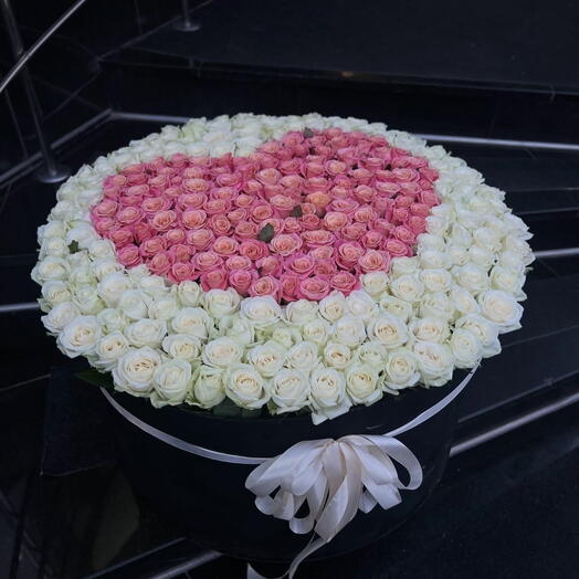 365 rose in a box