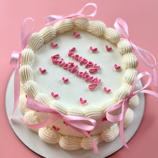 Бенто-торт с бантикам и рюшками «Happy Birthday»
