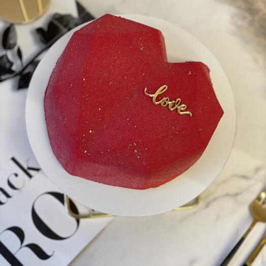 Муссовый торт «граненное сердце»