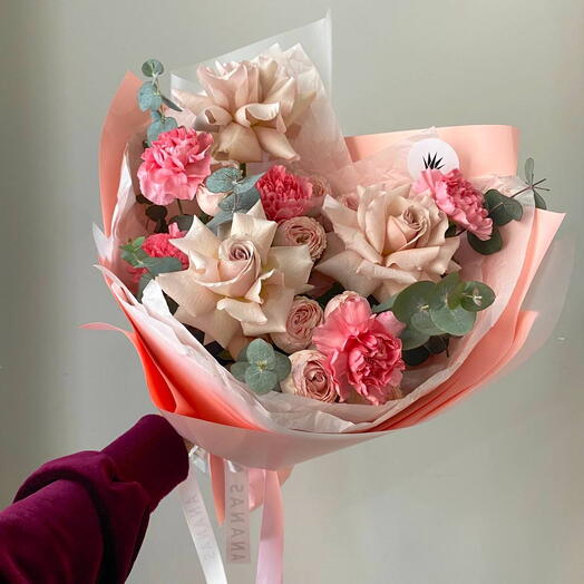 Delicate bouquet with select roses