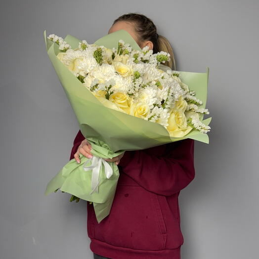 Роза Эквадор, хризантема кустовая, статица